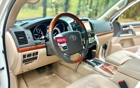 Toyota Land Cruiser 200, 2012 год, 4 350 000 рублей, 16 фотография