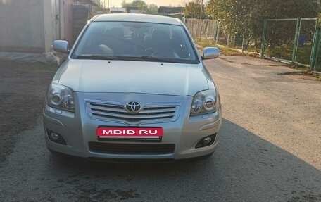 Toyota Avensis III рестайлинг, 2008 год, 980 000 рублей, 2 фотография