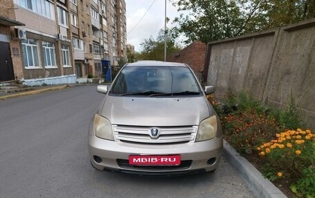 Toyota Ist II, 2003 год, 550 000 рублей, 1 фотография