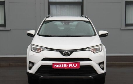 Toyota RAV4, 2016 год, 2 399 000 рублей, 2 фотография