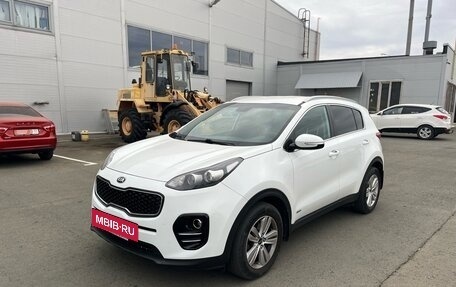 KIA Sportage IV рестайлинг, 2018 год, 2 350 000 рублей, 2 фотография