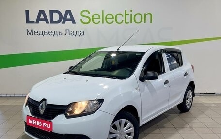 Renault Sandero II рестайлинг, 2016 год, 637 000 рублей, 1 фотография