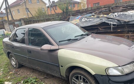 Opel Vectra B рестайлинг, 1998 год, 130 000 рублей, 4 фотография