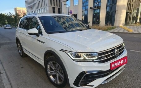 Volkswagen Tiguan II, 2021 год, 3 950 000 рублей, 7 фотография