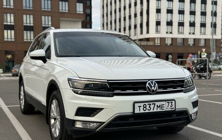 Volkswagen Tiguan II, 2017 год, 2 830 000 рублей, 1 фотография