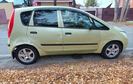 Mitsubishi Colt VI рестайлинг, 2005 год, 400 000 рублей, 1 фотография