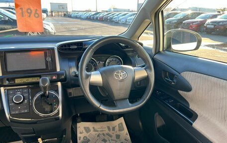 Toyota Wish II, 2012 год, 1 699 999 рублей, 14 фотография