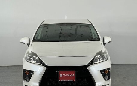 Toyota Prius, 2013 год, 1 695 000 рублей, 2 фотография