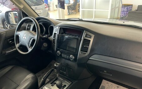 Mitsubishi Pajero IV, 2015 год, 2 999 000 рублей, 13 фотография