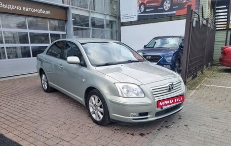 Toyota Avensis III рестайлинг, 2004 год, 700 000 рублей, 2 фотография