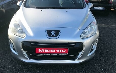 Peugeot 308 II, 2011 год, 700 000 рублей, 3 фотография