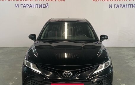 Toyota Camry, 2021 год, 3 185 000 рублей, 2 фотография