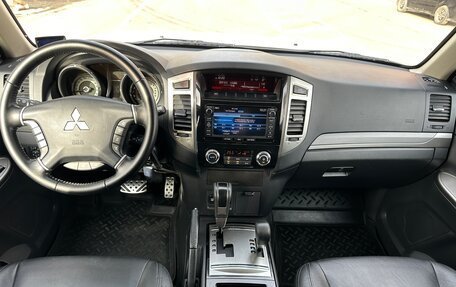 Mitsubishi Pajero IV, 2014 год, 3 199 000 рублей, 9 фотография