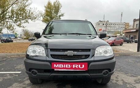 Chevrolet Niva I рестайлинг, 2013 год, 619 900 рублей, 2 фотография