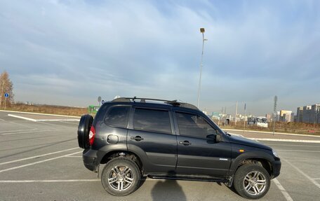 Chevrolet Niva I рестайлинг, 2010 год, 480 000 рублей, 3 фотография