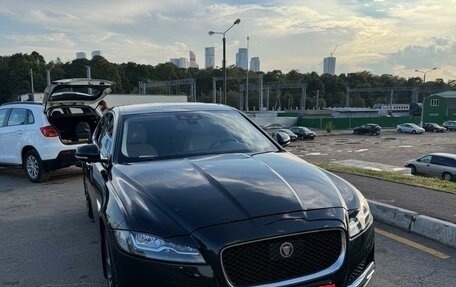 Jaguar XF II, 2017 год, 2 300 000 рублей, 3 фотография