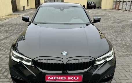 BMW 3 серия, 2019 год, 4 200 000 рублей, 1 фотография