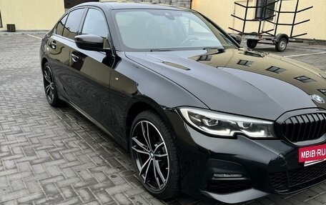 BMW 3 серия, 2019 год, 4 200 000 рублей, 2 фотография