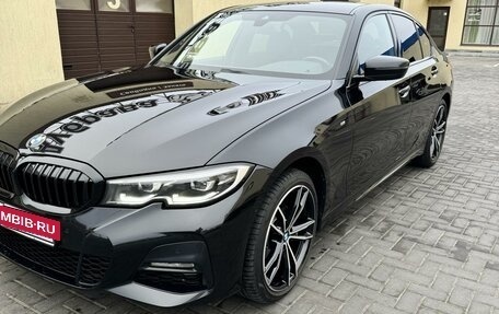 BMW 3 серия, 2019 год, 4 200 000 рублей, 3 фотография