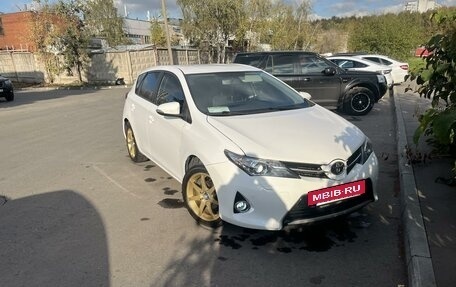 Toyota Auris II, 2013 год, 1 375 000 рублей, 3 фотография