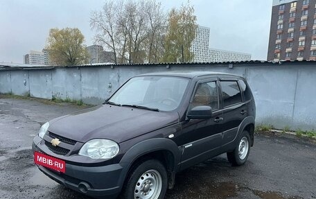 Chevrolet Niva I рестайлинг, 2013 год, 600 000 рублей, 5 фотография