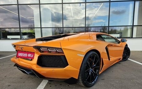 Lamborghini Aventador I рестайлинг, 2013 год, 28 875 000 рублей, 5 фотография