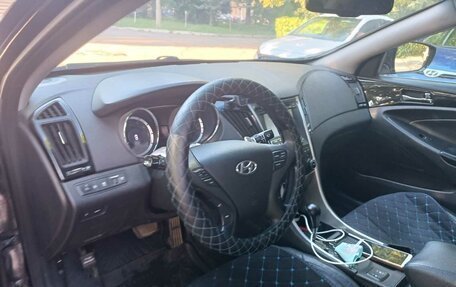 Hyundai Sonata VI, 2012 год, 950 000 рублей, 7 фотография