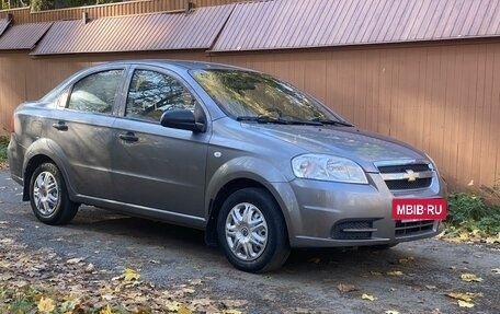 Chevrolet Aveo III, 2010 год, 550 000 рублей, 3 фотография