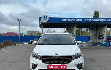 KIA Carnival III, 2018 год, 3 100 000 рублей, 8 фотография