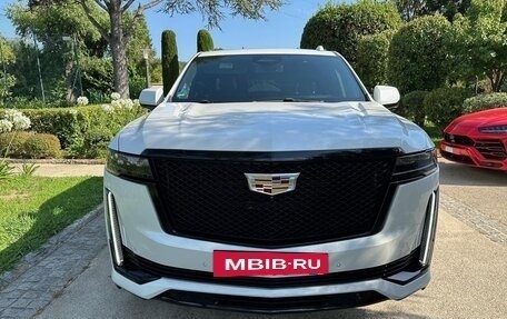 Cadillac Escalade V, 2021 год, 13 800 744 рублей, 2 фотография