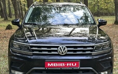 Volkswagen Tiguan II, 2017 год, 3 200 000 рублей, 1 фотография