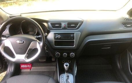 KIA Rio III рестайлинг, 2015 год, 965 000 рублей, 9 фотография