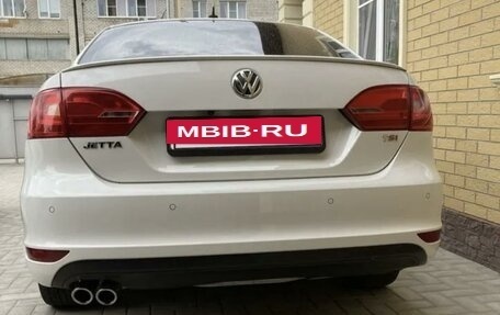 Volkswagen Jetta VI, 2013 год, 900 000 рублей, 6 фотография