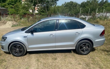 Volkswagen Polo VI (EU Market), 2017 год, 1 350 000 рублей, 1 фотография