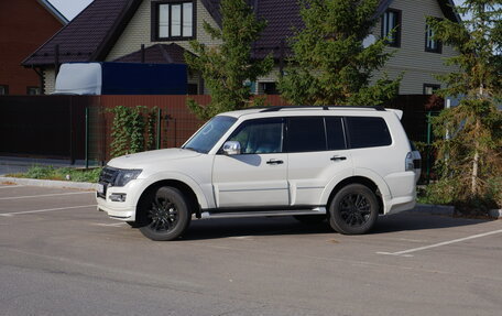 Mitsubishi Pajero IV, 2019 год, 3 869 000 рублей, 9 фотография