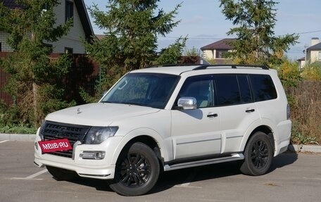 Mitsubishi Pajero IV, 2019 год, 3 869 000 рублей, 5 фотография