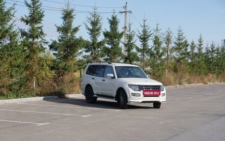 Mitsubishi Pajero IV, 2019 год, 3 869 000 рублей, 4 фотография