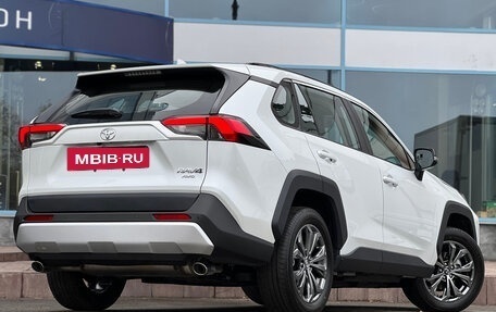 Toyota RAV4, 2024 год, 4 390 000 рублей, 3 фотография