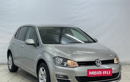 Volkswagen Golf VII, 2014 год, 1 335 000 рублей, 2 фотография