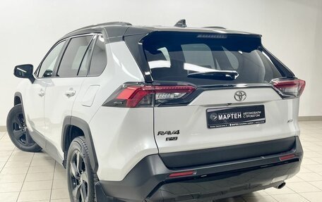 Toyota RAV4, 2020 год, 4 250 000 рублей, 6 фотография