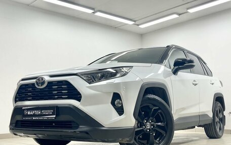 Toyota RAV4, 2020 год, 4 250 000 рублей, 7 фотография