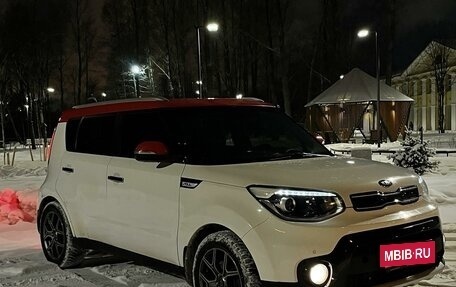 KIA Soul II рестайлинг, 2017 год, 1 300 000 рублей, 2 фотография