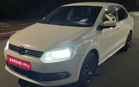 Volkswagen Polo VI (EU Market), 2012 год, 690 000 рублей, 13 фотография