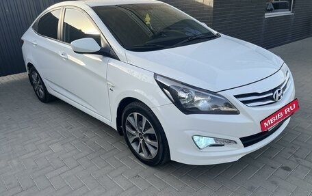 Hyundai Solaris II рестайлинг, 2016 год, 1 420 000 рублей, 2 фотография