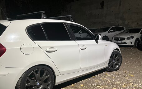 BMW 1 серия, 2011 год, 750 000 рублей, 3 фотография