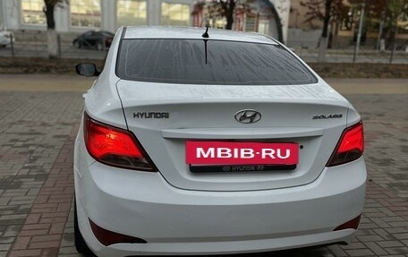 Hyundai Solaris II рестайлинг, 2014 год, 820 000 рублей, 3 фотография