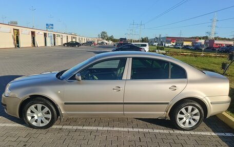 Skoda Superb III рестайлинг, 2005 год, 680 000 рублей, 3 фотография