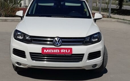 Volkswagen Touareg III, 2011 год, 2 450 000 рублей, 2 фотография