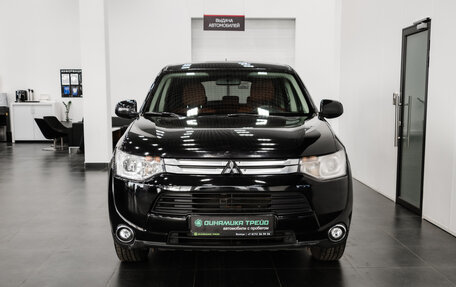 Mitsubishi Outlander III рестайлинг 3, 2014 год, 1 500 000 рублей, 2 фотография