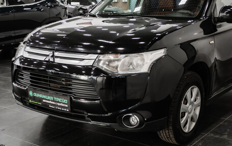 Mitsubishi Outlander III рестайлинг 3, 2014 год, 1 500 000 рублей, 3 фотография